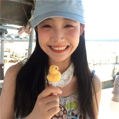 血红溅白纱